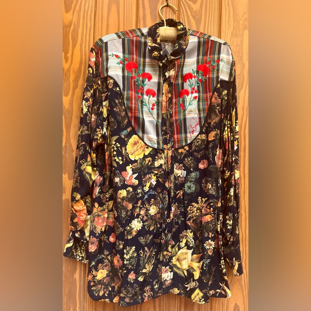 Moschino ! Vintage 1980’s Western style shirt with snap Moschino buttons